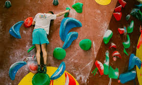 an intro to the spots of bouldering